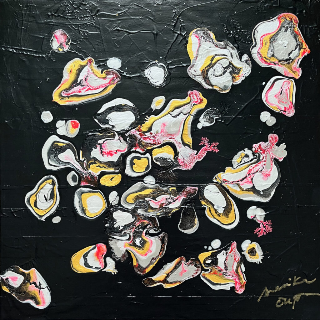 Dancing in the moonlight_1_2022